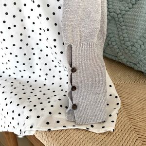 Maternity shirt. A pea in a pod. Worn three times. Size Large